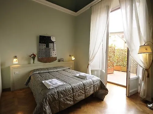 فلورنس L'Antica Porta Boutique B&B 3*,  إيطاليا